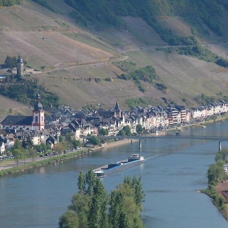 Ferienwohnung Weingut Helmut Barzen Zell Exterior foto