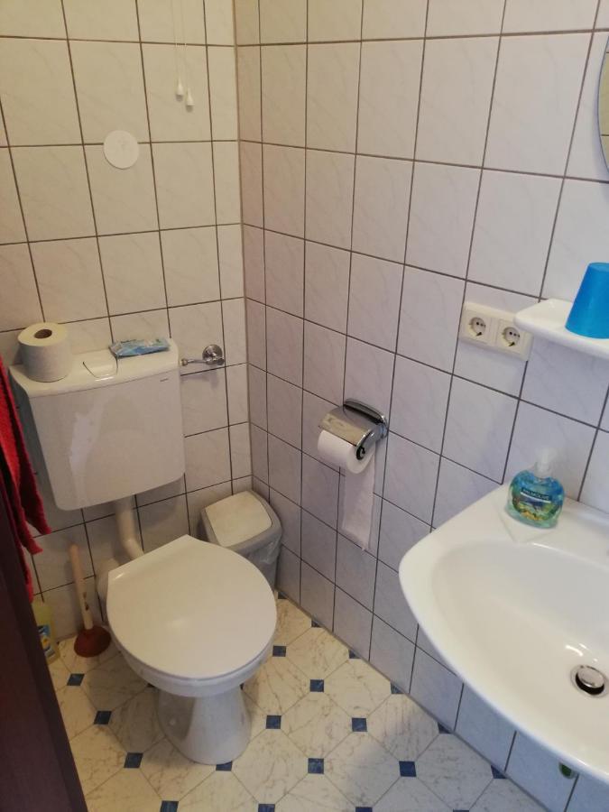 Ferienwohnung Weingut Helmut Barzen Zell Exterior foto