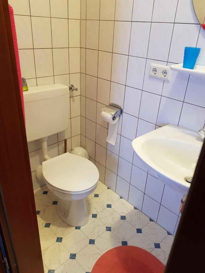 Ferienwohnung Weingut Helmut Barzen Zell Exterior foto