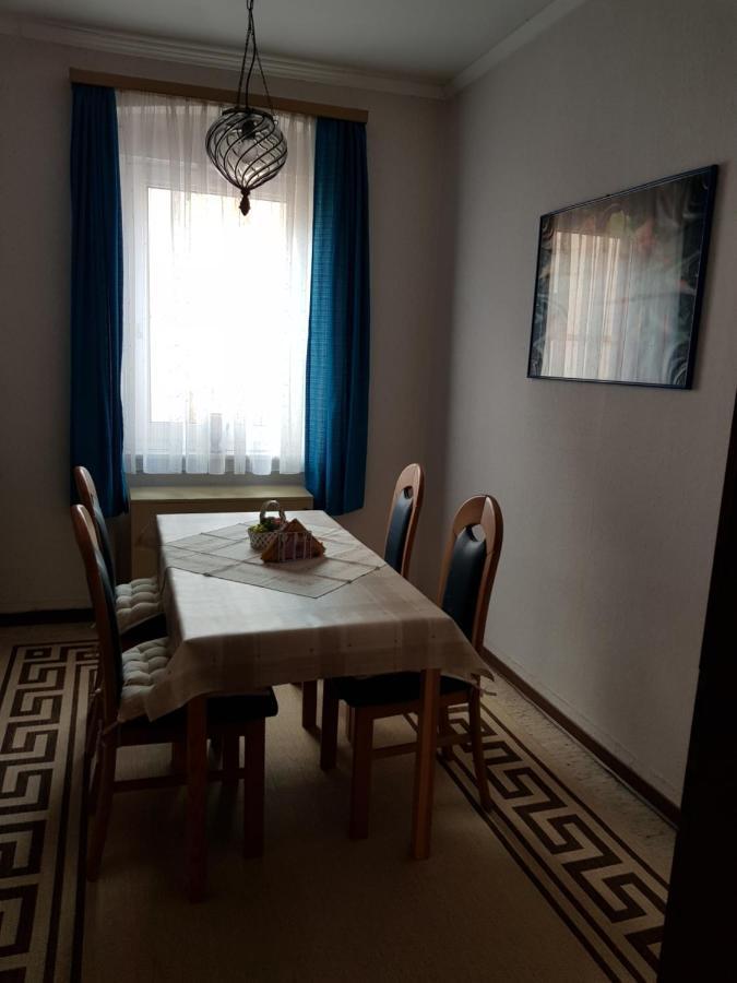Ferienwohnung Weingut Helmut Barzen Zell Exterior foto